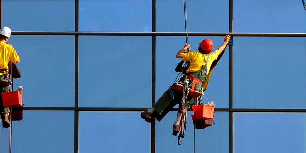 Наши работы по мойке фасадов ресторана